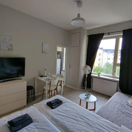 Foliate Living Verso